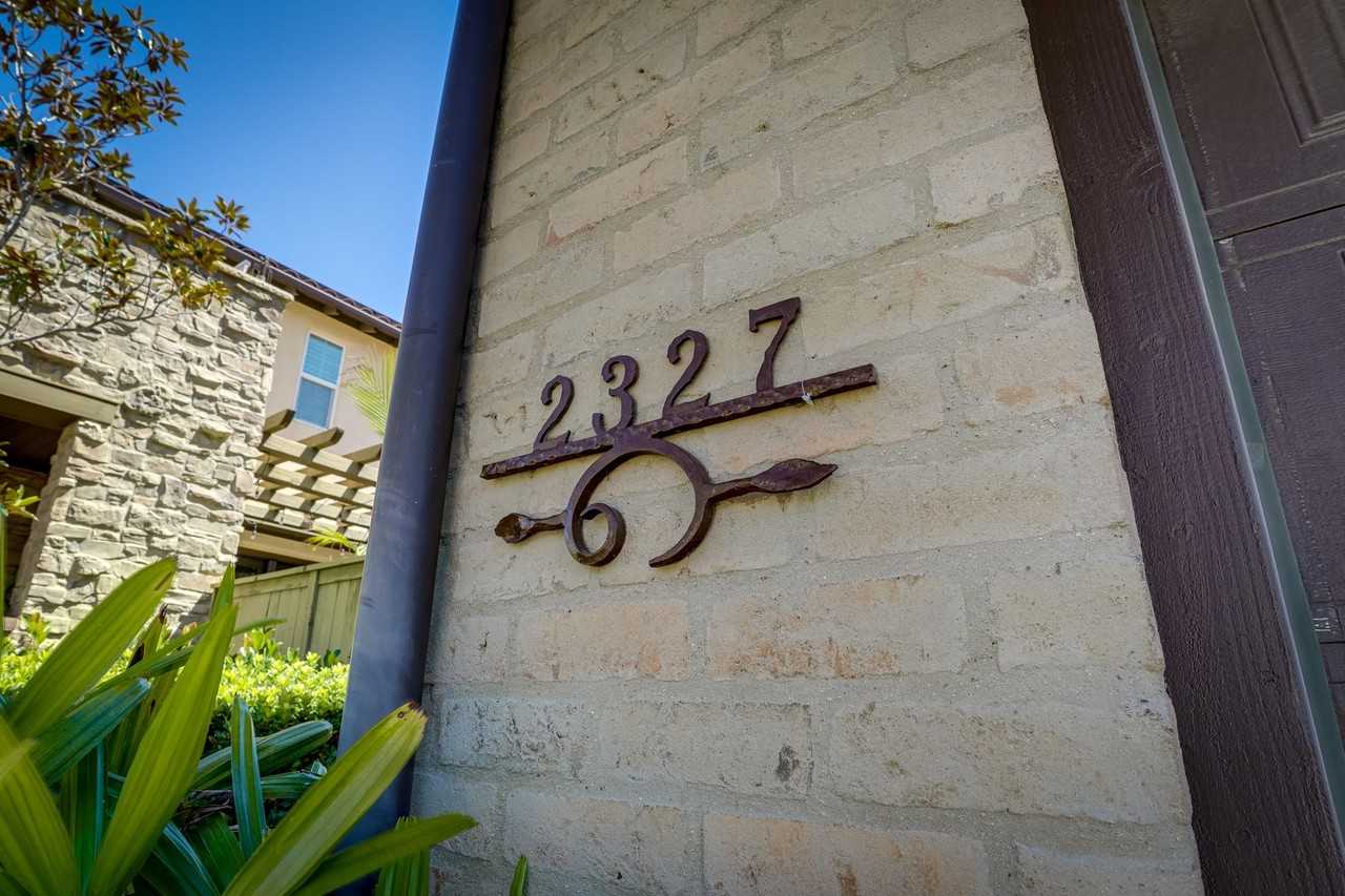 2327 Kyanite Pl - Photo 5 of 50