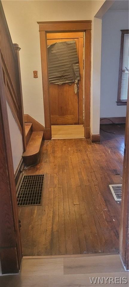 2233 Cleveland Ave - Photo 4 of 18