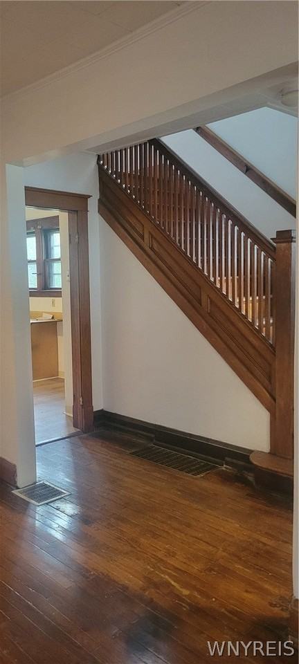 2233 Cleveland Ave - Photo 7 of 18