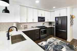 featured image of 908 Division St