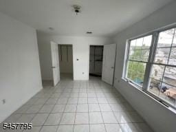 614 Bond St - Photo 3 of 17