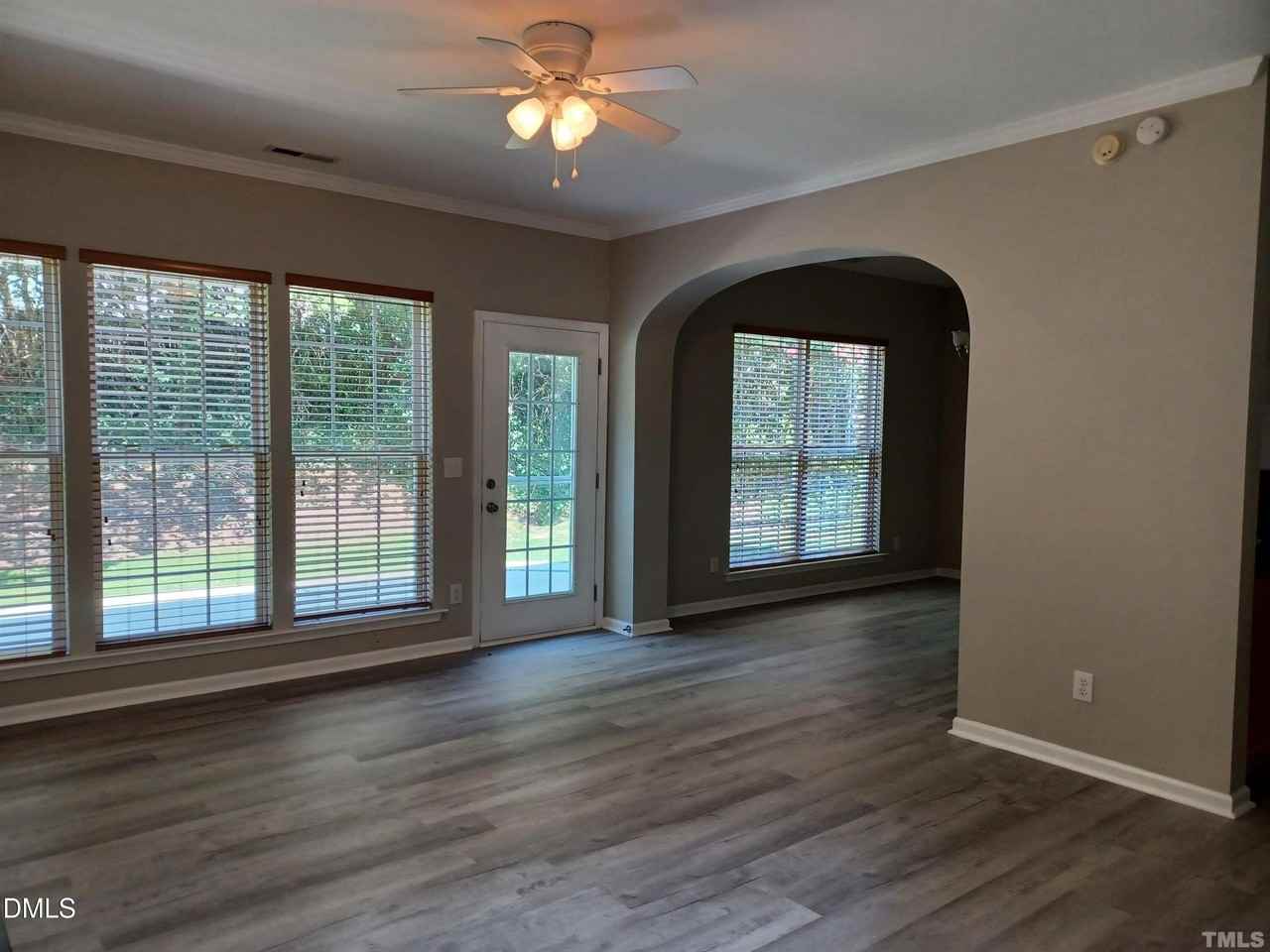5041 Delta Lake Dr - Photo 2 of 19