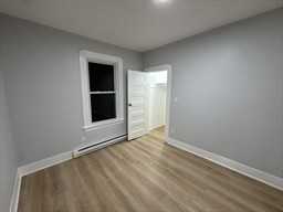 16 Ashton St Apt 3 - Photo 3 of 7