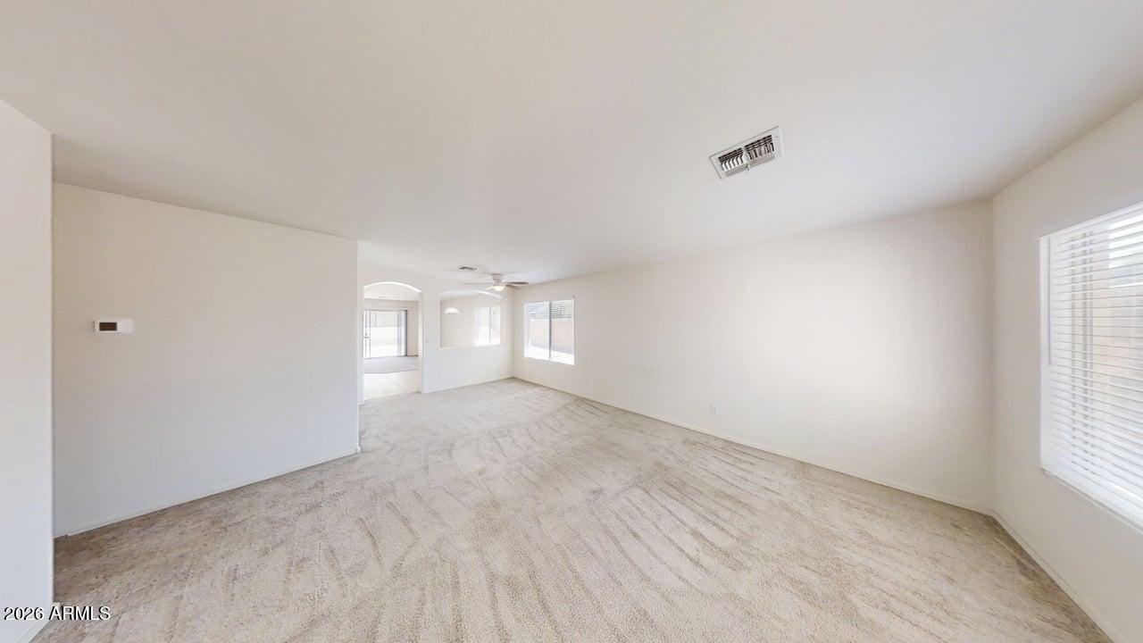 22932 W Morning Glory St - Photo 5 of 32