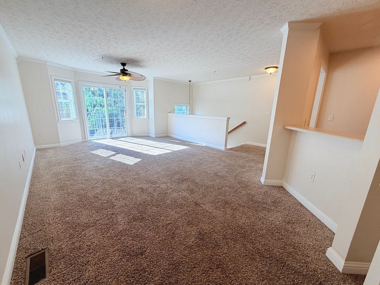 1471 Autumn Oak St - Photo 7 of 39