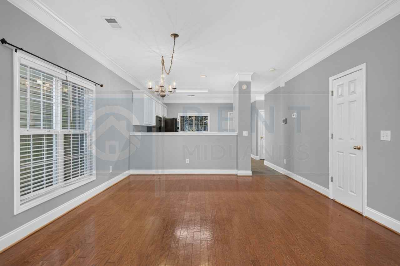 407 Hampton Forest Dr - Photo 5 of 23