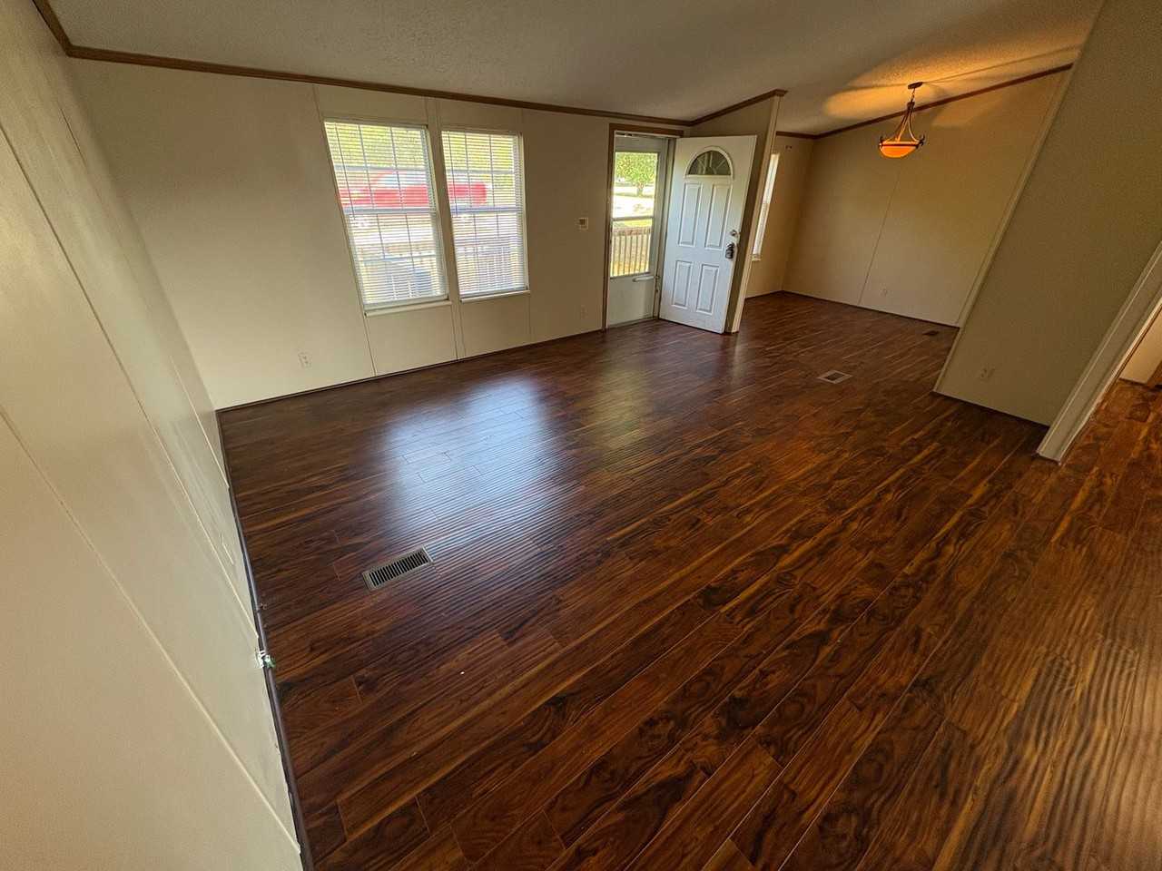 735 Logue Rd - Photo 4 of 13