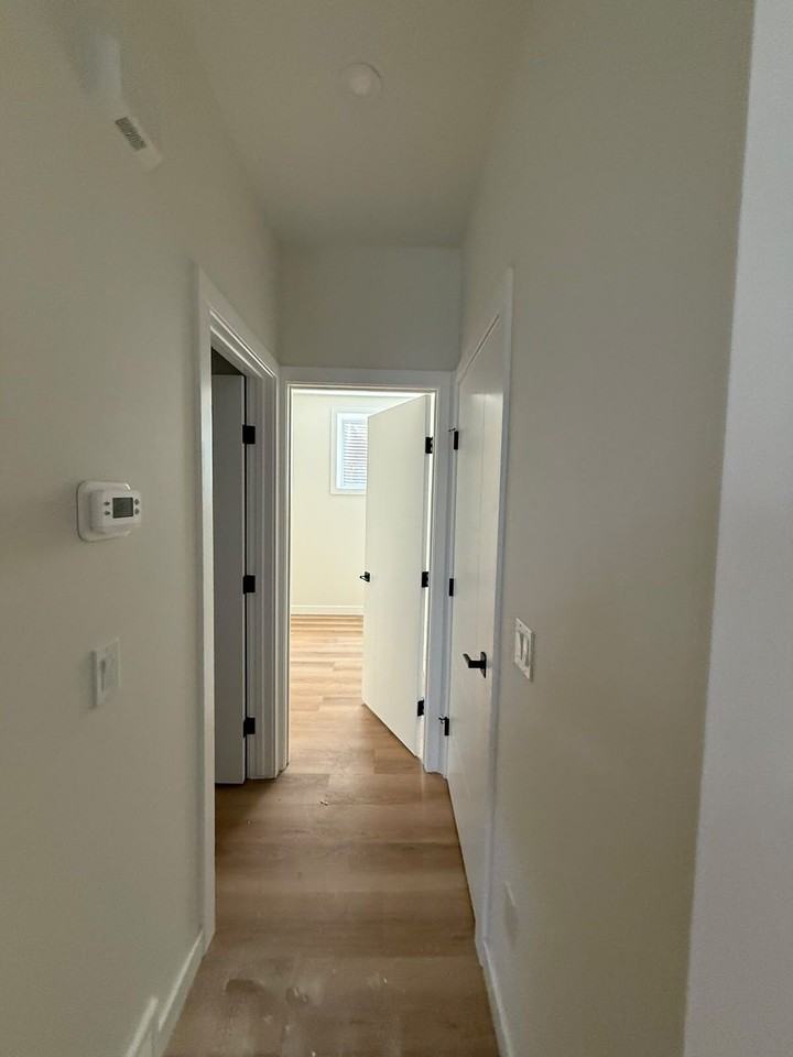 516 22 Ave Nw - Photo 6 of 15