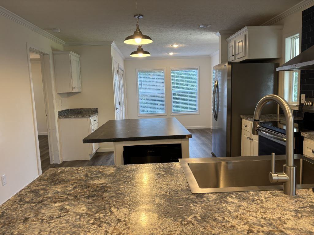 2351 Nw 46th Court Rd - Photo 4 of 33