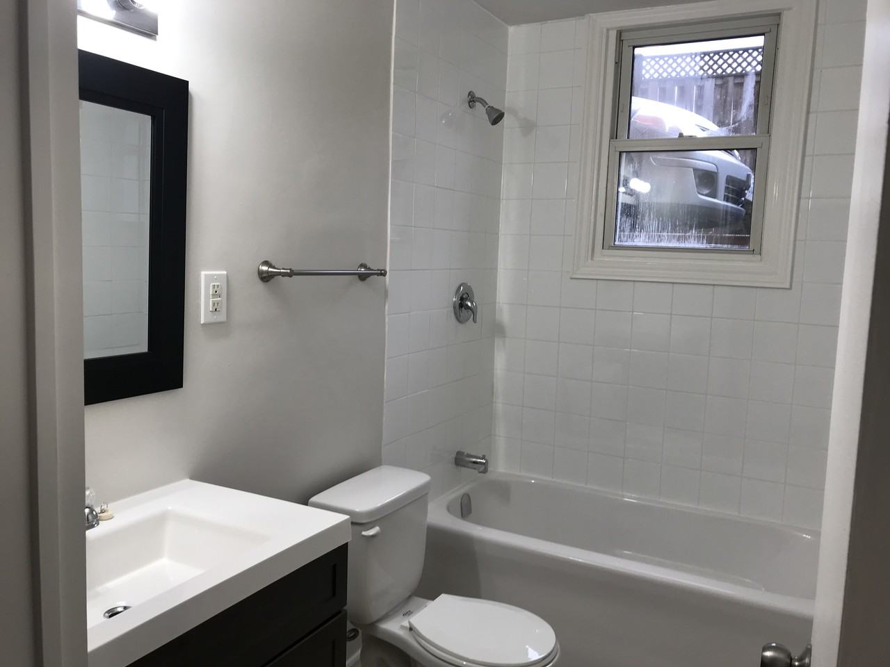 1094 Athlone Street #13 - Photo 7 of 9