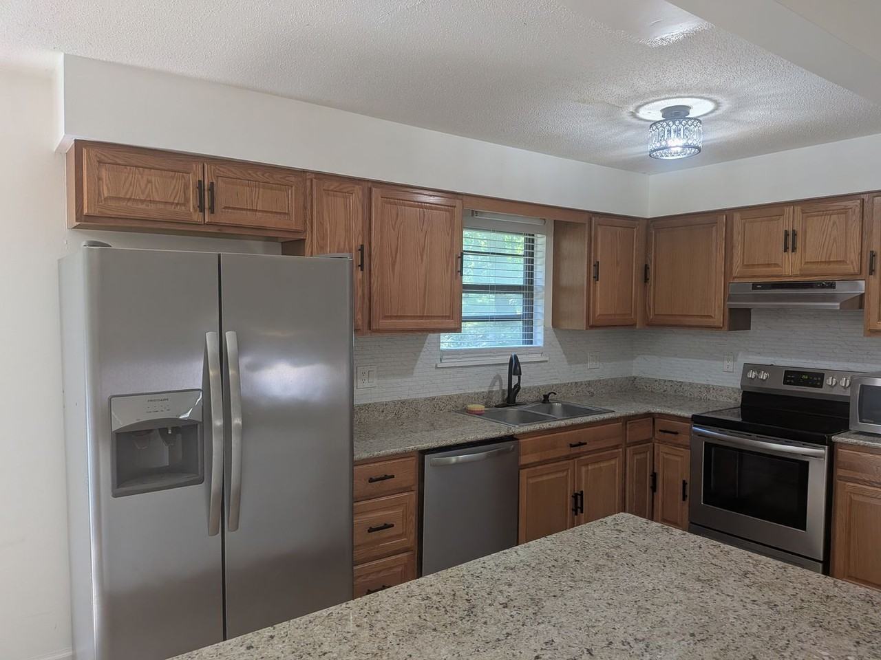1901 N South Trails Ter - Photo 6 of 33