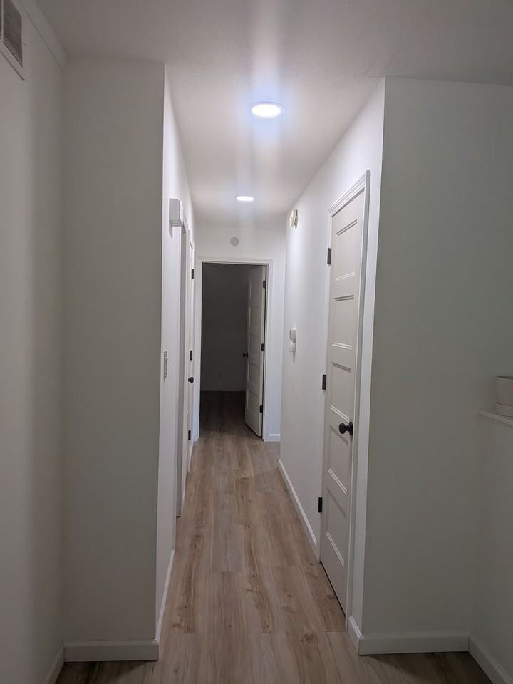 1901 N South Trails Ter - Photo 7 of 33