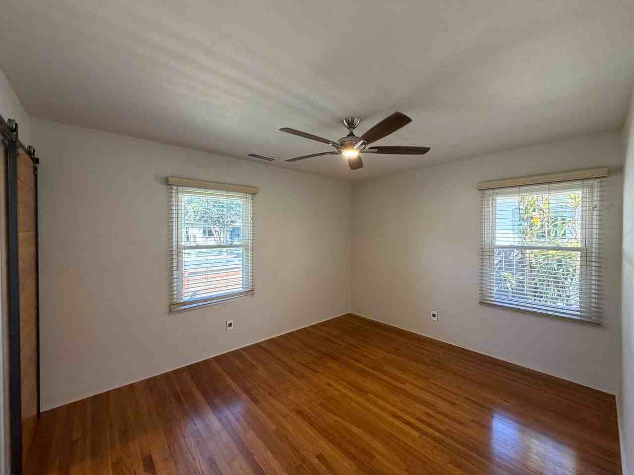 4535 49th St - Photo 7 of 18