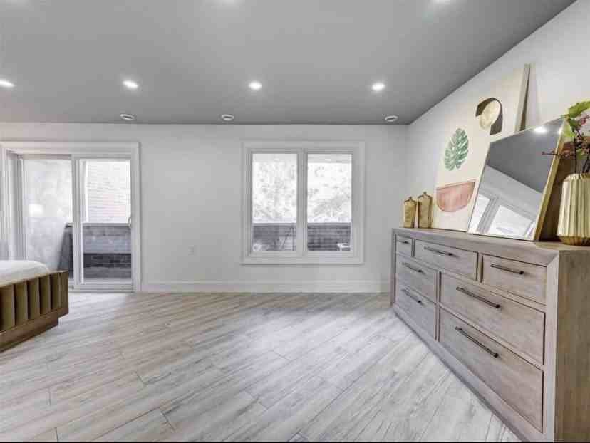 151 Townsgate Dr - Photo 6 of 14