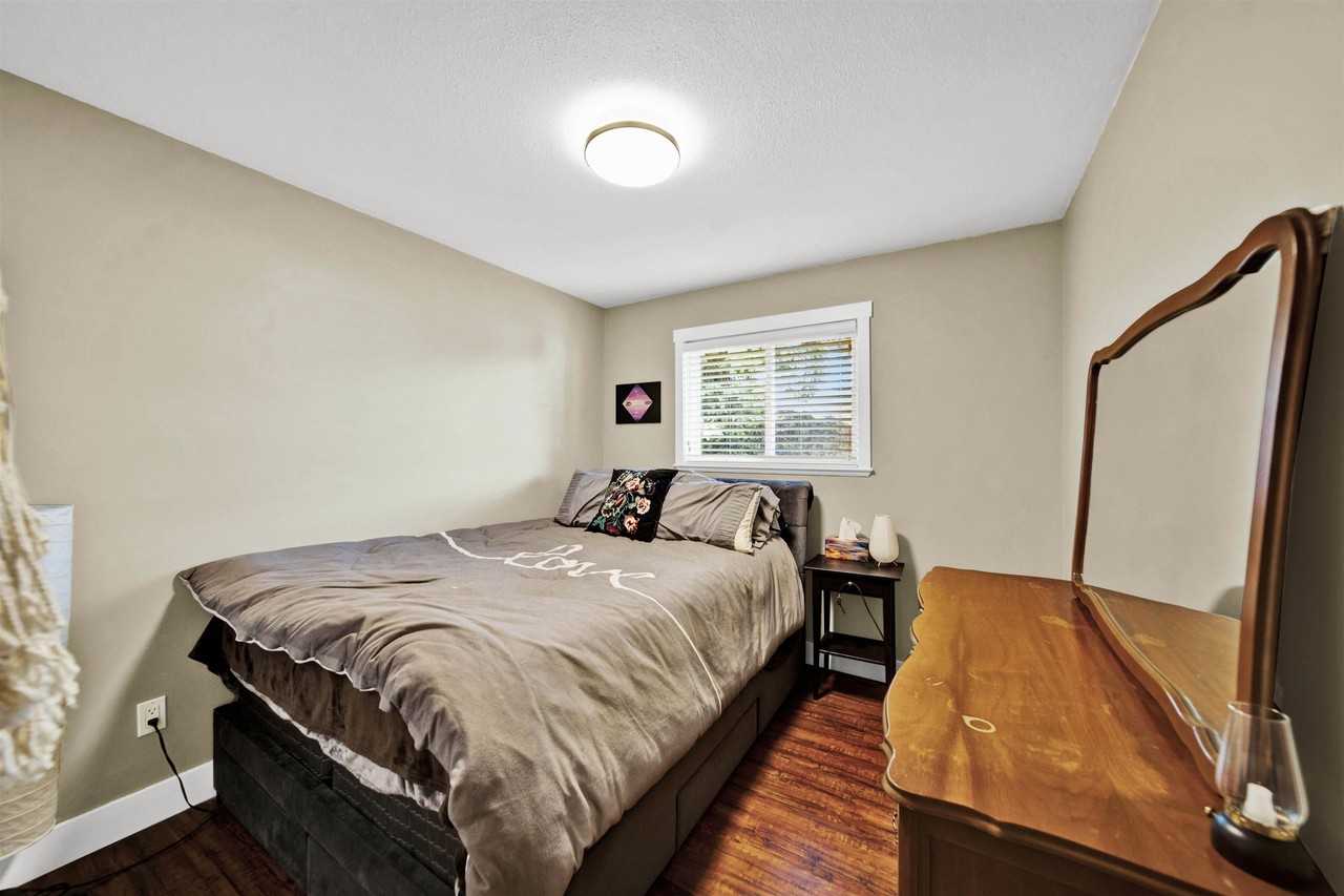 27229 27 Avenue - Photo 6 of 17