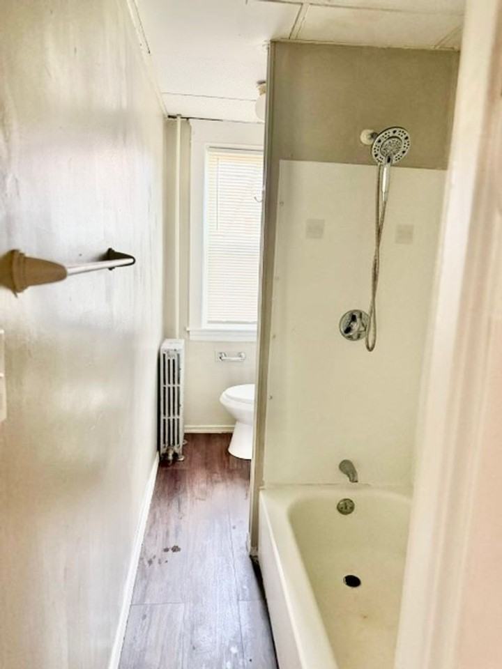 161 Montgomery St #4 - Photo 4 of 7