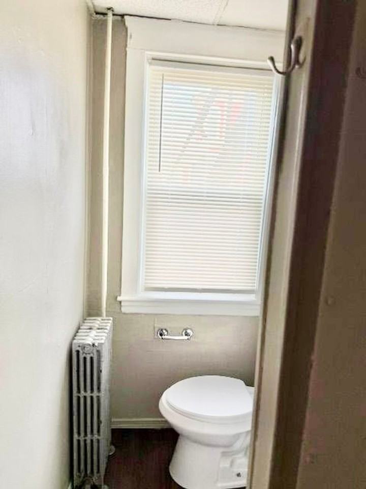 161 Montgomery St #4 - Photo 6 of 7