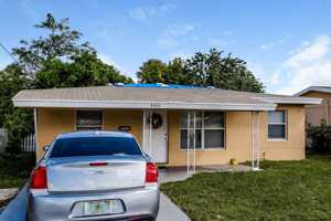 featured image of 4502 Greenwood Ave