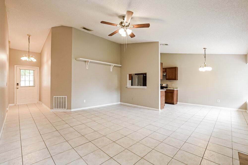 9324 Pavillion Dr - Photo 3 of 16