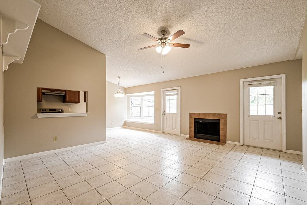 9324 Pavillion Dr - Photo 5 of 16