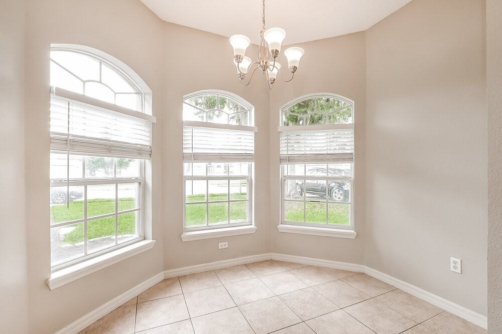 4244 Waterside Pointe Cir - Photo 5 of 16