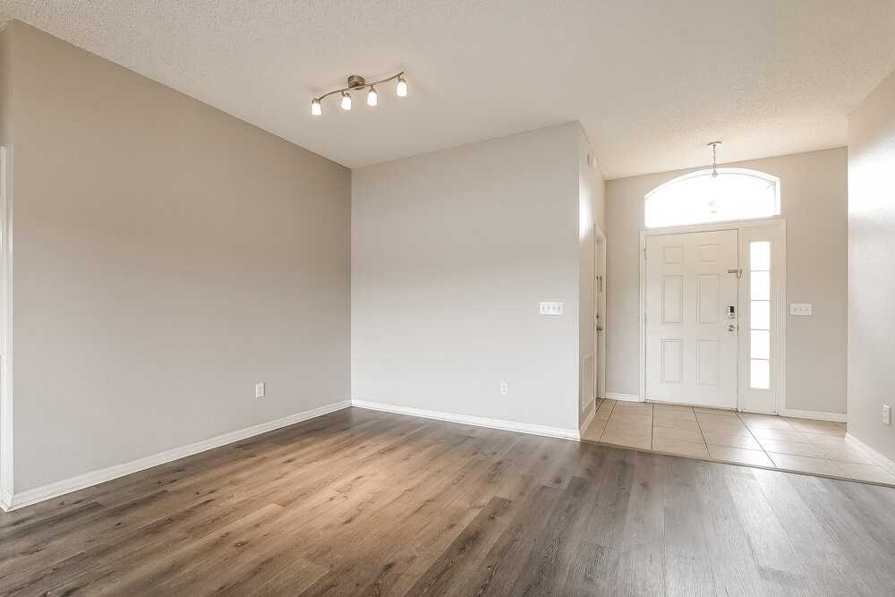 4244 Waterside Pointe Cir - Photo 7 of 16