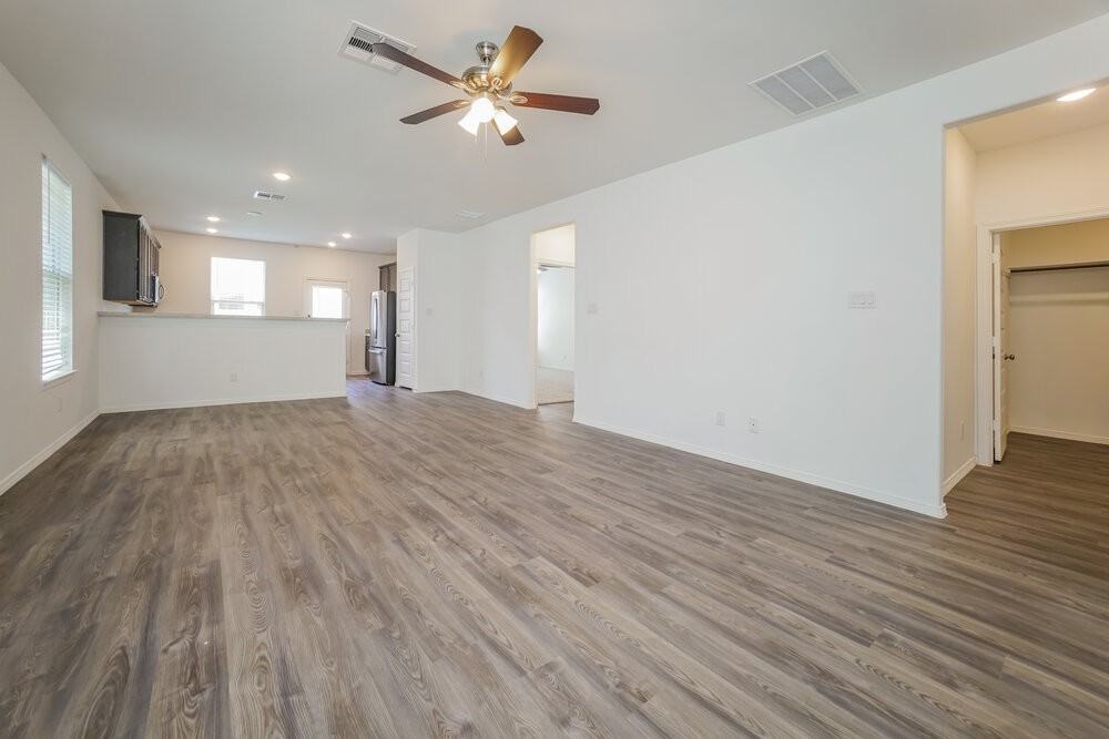 16630 Spirit St - Photo 6 of 20