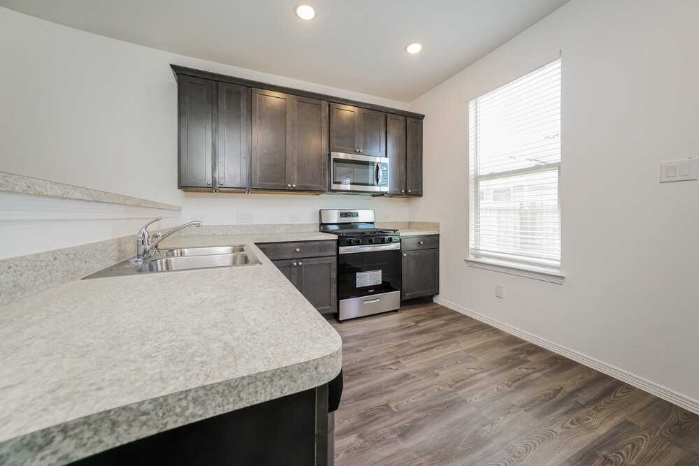 16630 Spirit St - Photo 7 of 20