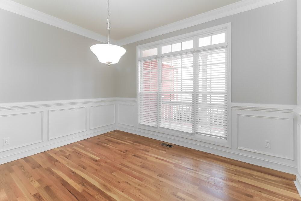 4316 Gladys Ct - Photo 6 of 17