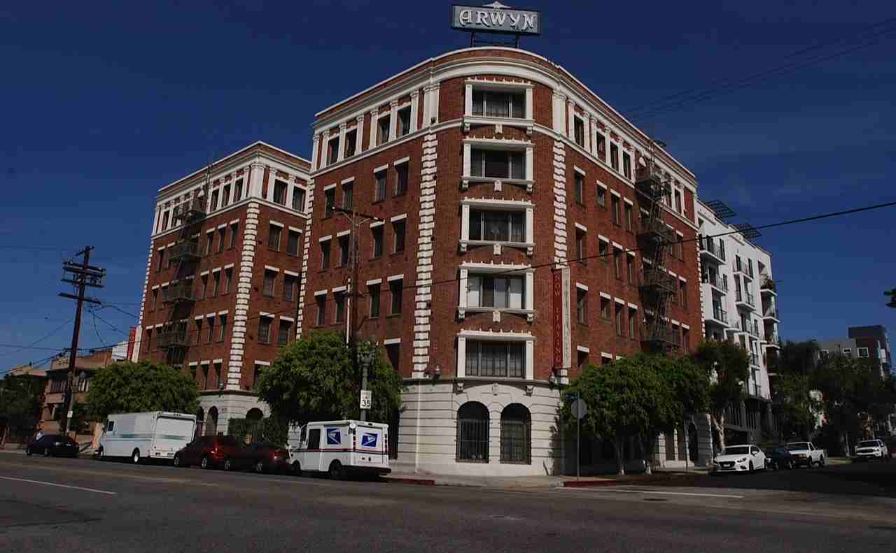 Arwyn Manor Apartments...New York Style..Newly Remodeled Apartments...Hardwood Floors! CALL NOW! - Photo 6 of 23