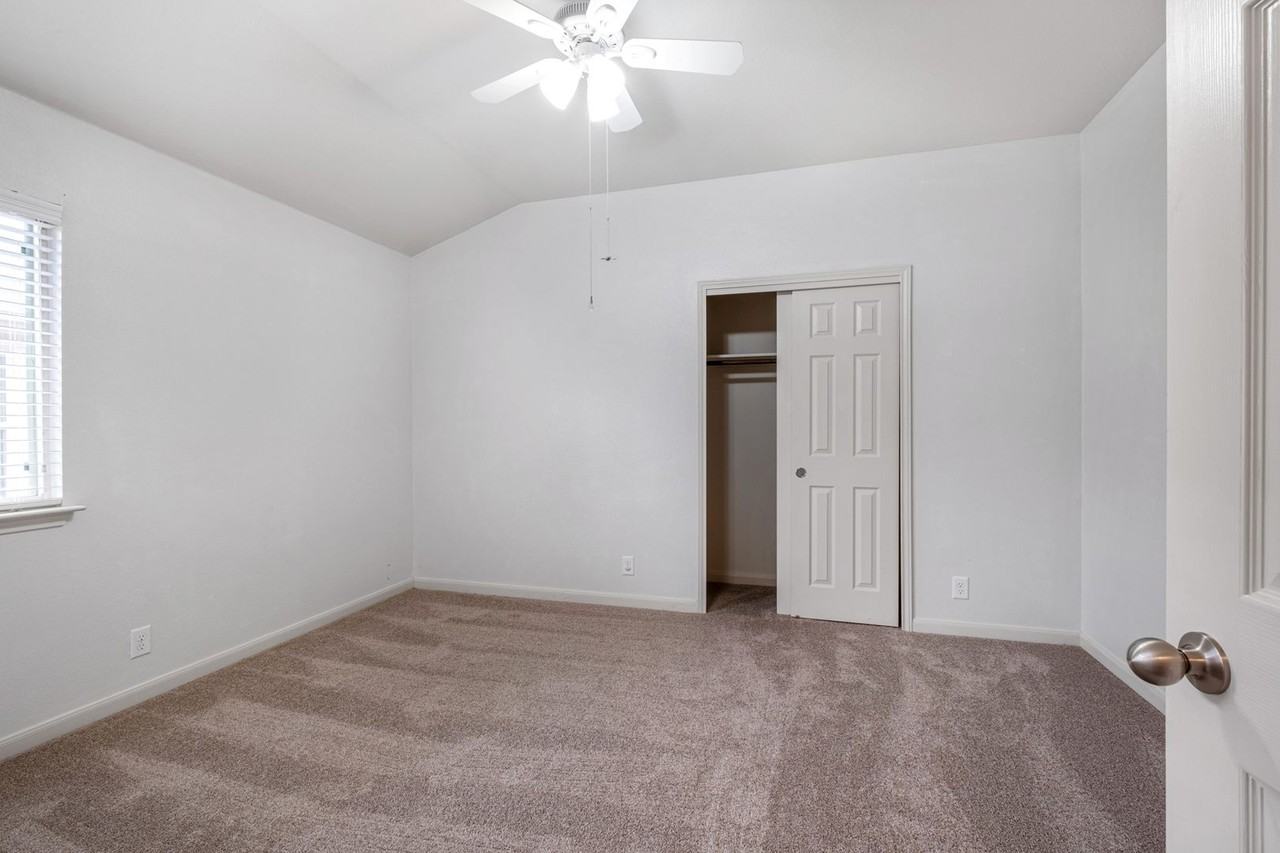 406 Old Peak Rd - Photo 5 of 23