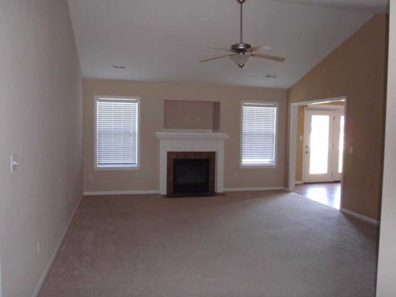 12 Port Way - Photo 6 of 6