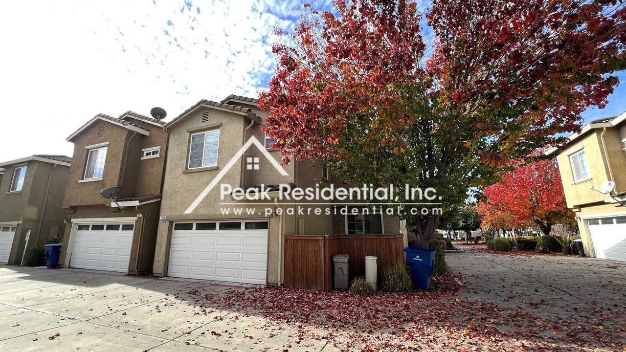 7853 Monaldo Walk - Photo 4 of 5