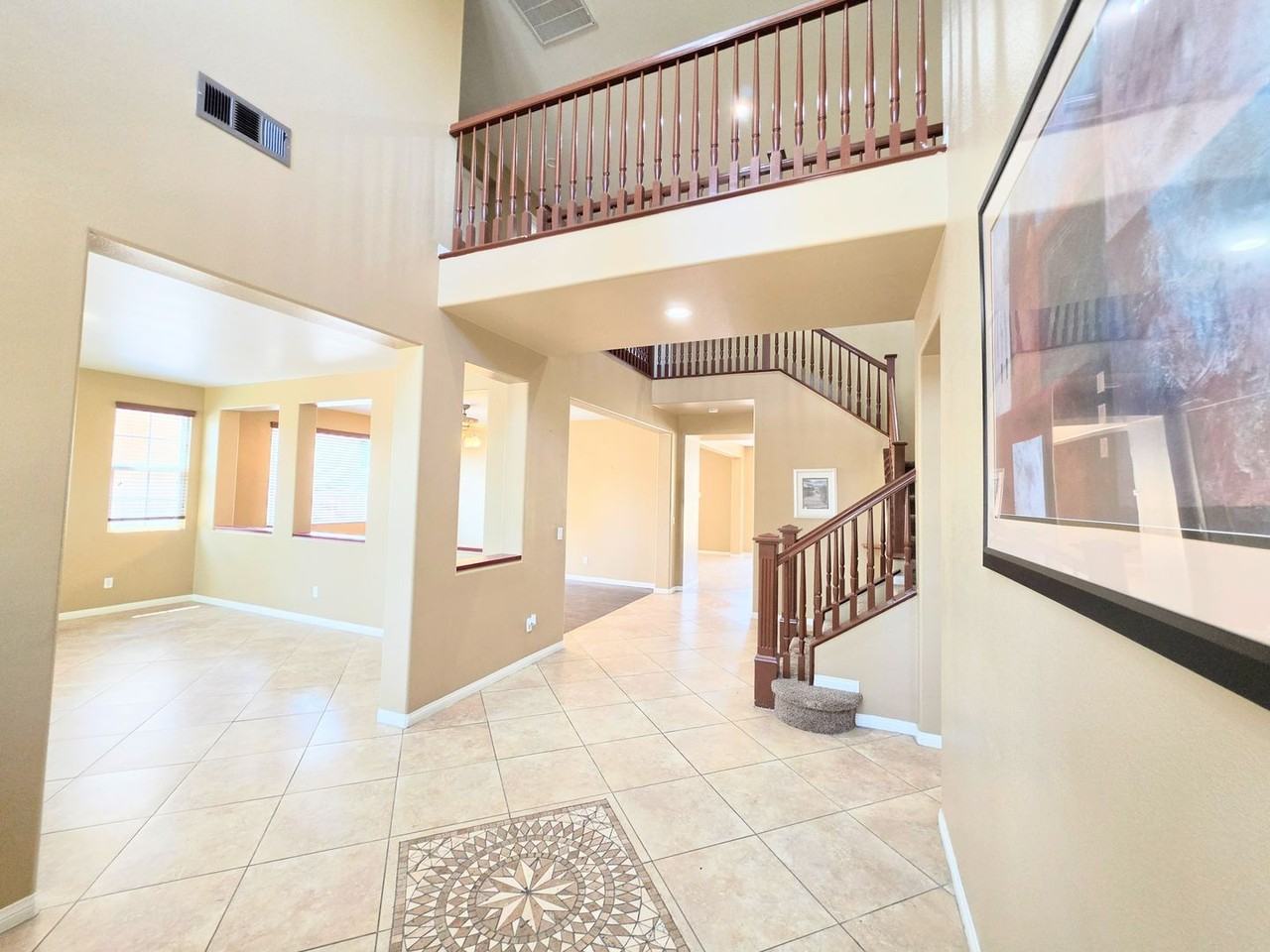 30040 Cheveley Park St - Photo 7 of 20