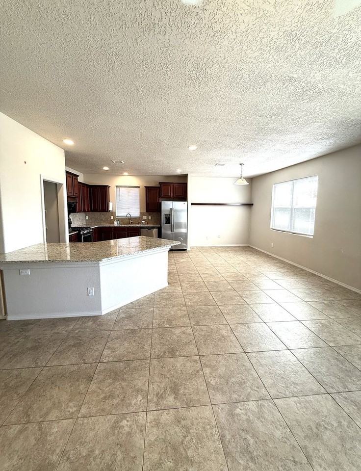966 Verdinal Ln - Photo 2 of 18