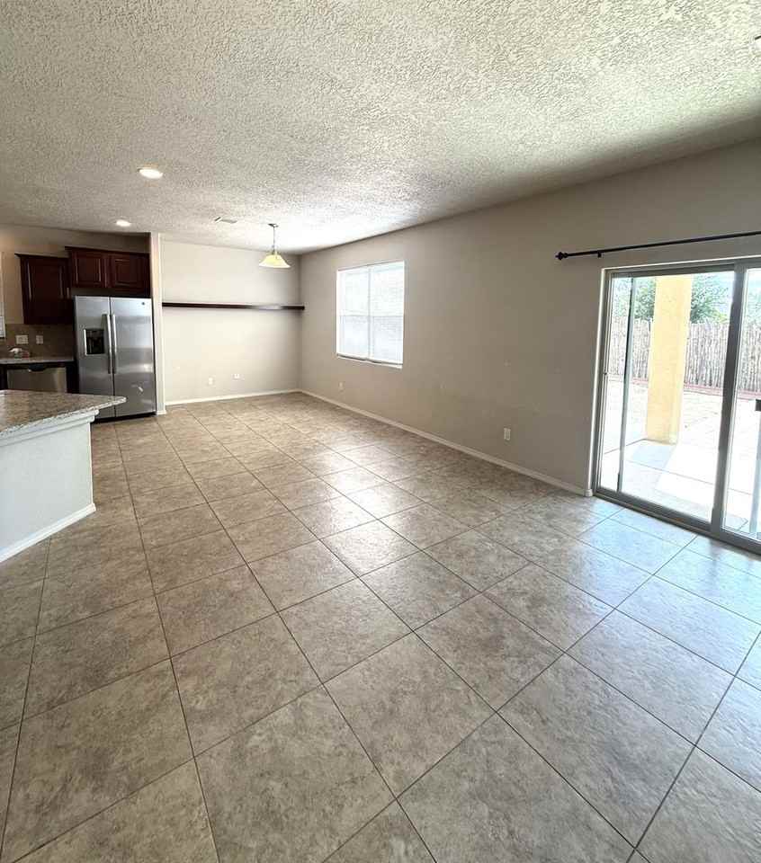 966 Verdinal Ln - Photo 3 of 18
