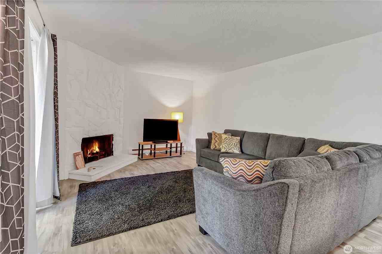 419 S 325th Pl #T7 - Photo 3 of 16