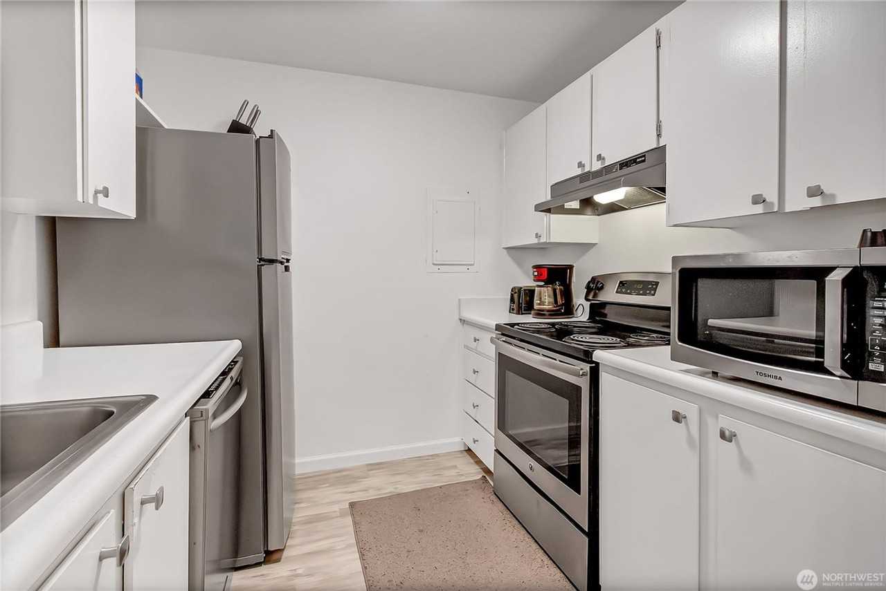 419 S 325th Pl #T7 - Photo 7 of 16