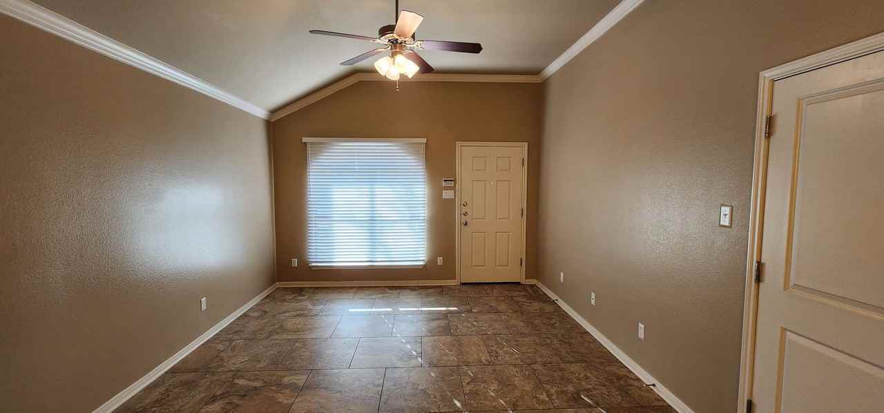 3109 Lineage Loop Unit B - Photo 2 of 41
