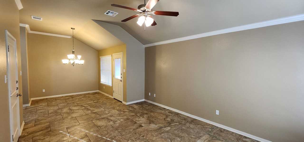 3109 Lineage Loop Unit B - Photo 3 of 41