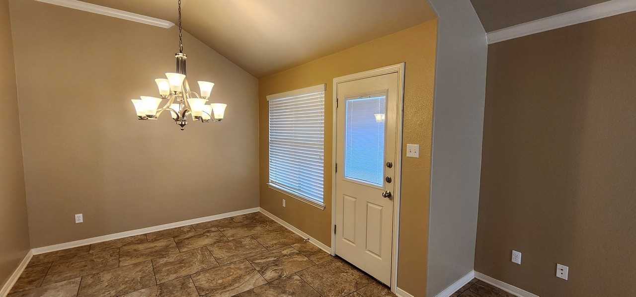 3109 Lineage Loop Unit B - Photo 5 of 41