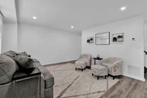 featured image of 501 Sharon Rd