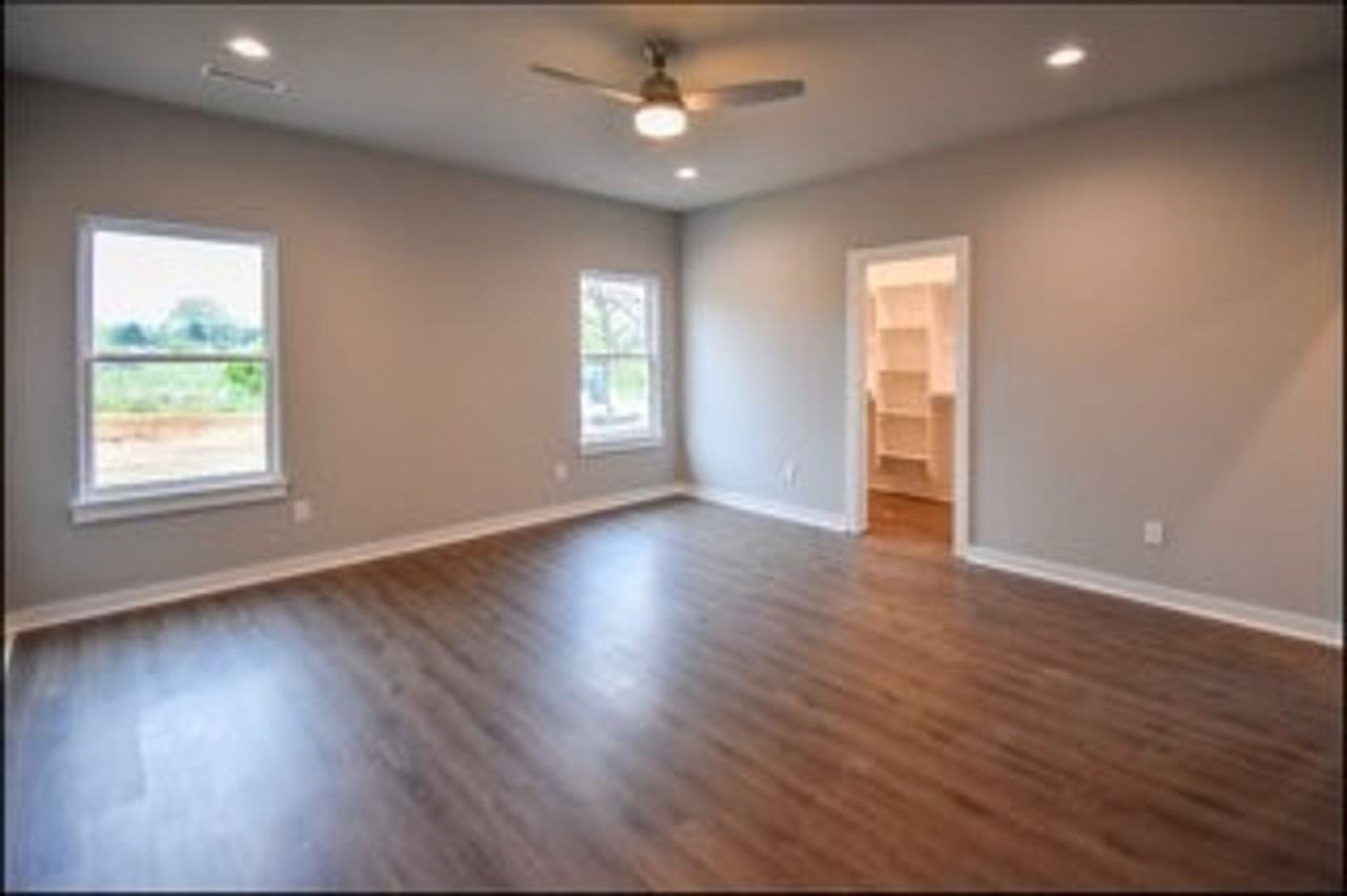 456 N Otoe St - Photo 7 of 17