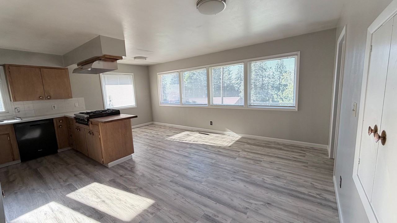 1704 E 19th Ave - Photo 5 of 15