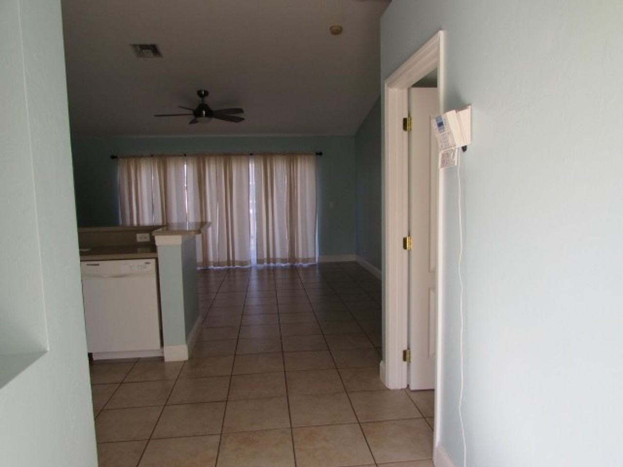 3818 20th St W - Photo 2 of 4