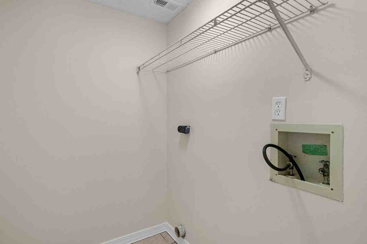 501 S Edgewood Cir #C - Photo 7 of 15