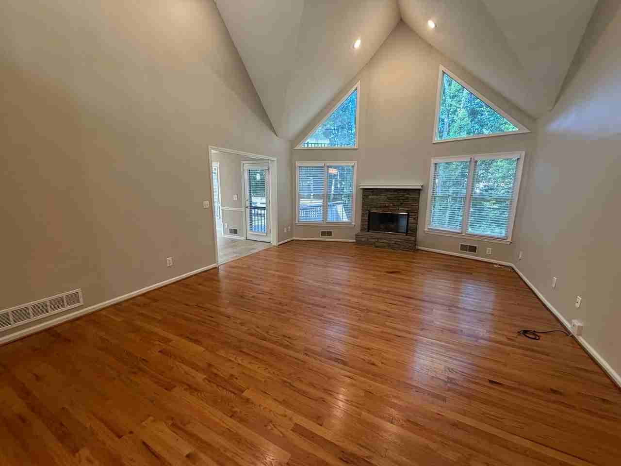 1970 Wynfield Point Dr - Photo 3 of 31
