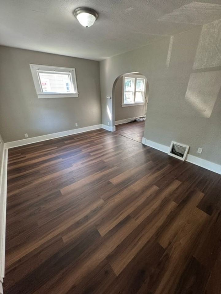 3106 Smith St - Photo 2 of 8
