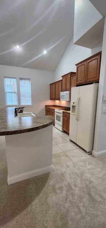 140 Island Cottage Way - Photo 6 of 37