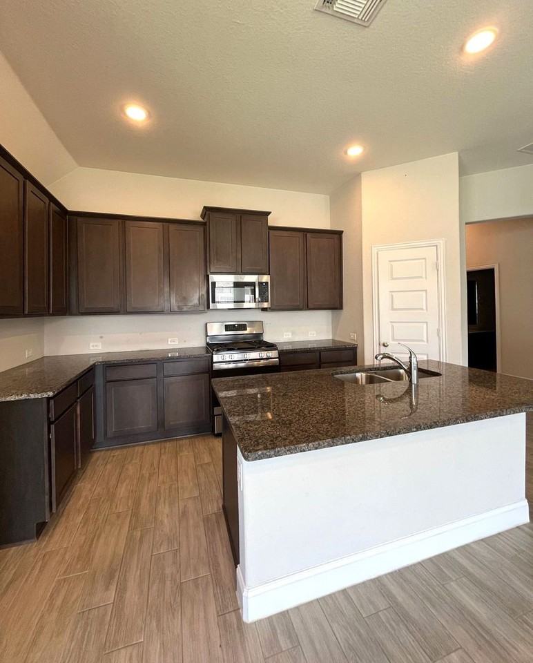 2213 Windswept Way - Photo 3 of 12